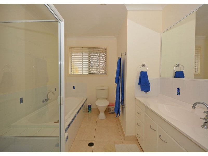43 Traviston Way, Burrum Heads QLD 4659