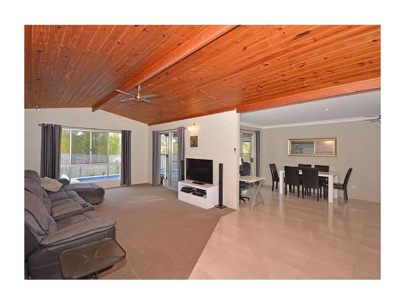 108 Janine Street, Booral QLD 4655