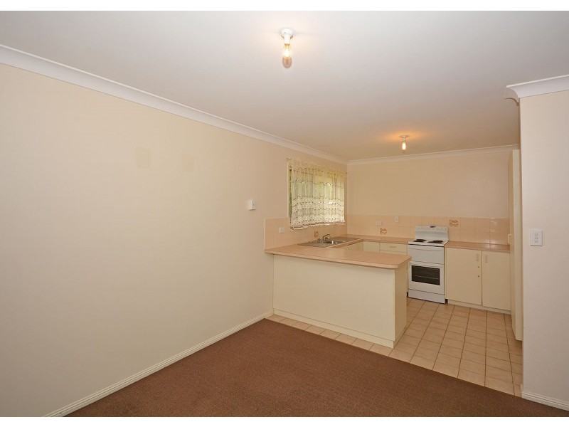 10 Gatakers Lane, Point Vernon QLD 4655
