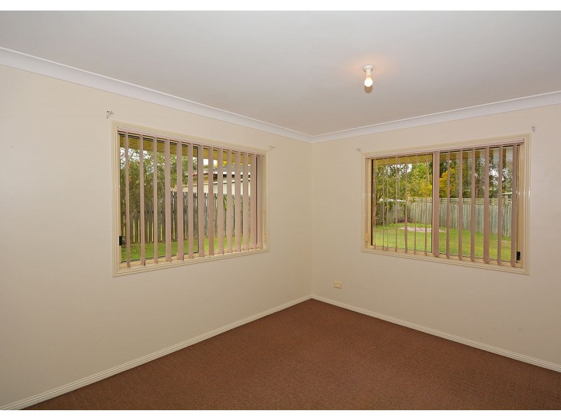 10 Gatakers Lane, Point Vernon QLD 4655
