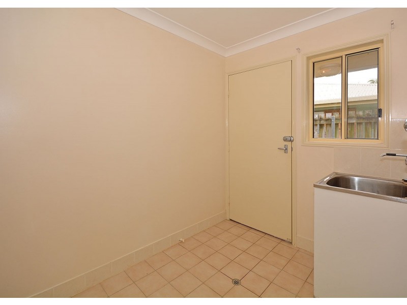 10 Gatakers Lane, Point Vernon QLD 4655
