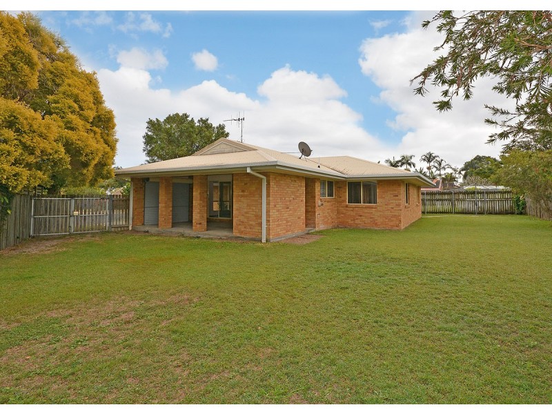 10 Gatakers Lane, Point Vernon QLD 4655