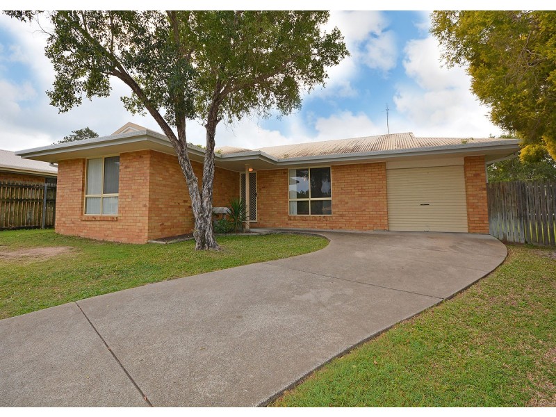 10 Gatakers Lane, Point Vernon QLD 4655