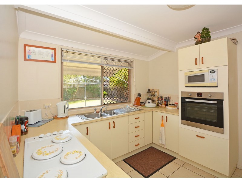 30 Bunker Avenue, Urraween QLD 4655