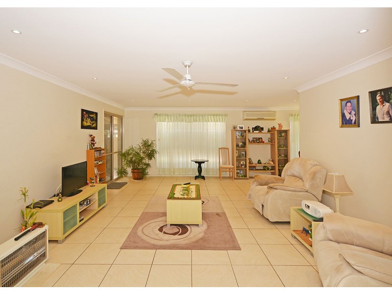 30 Bunker Avenue, Urraween QLD 4655