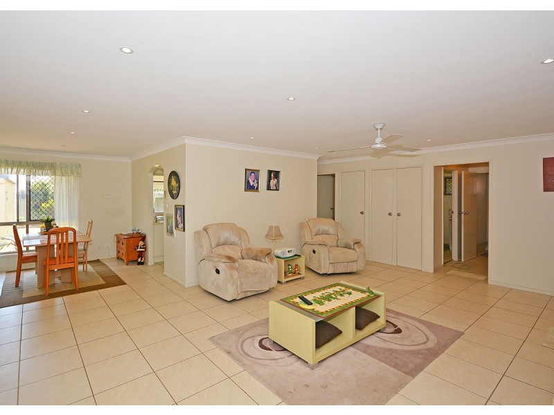 30 Bunker Avenue, Urraween QLD 4655