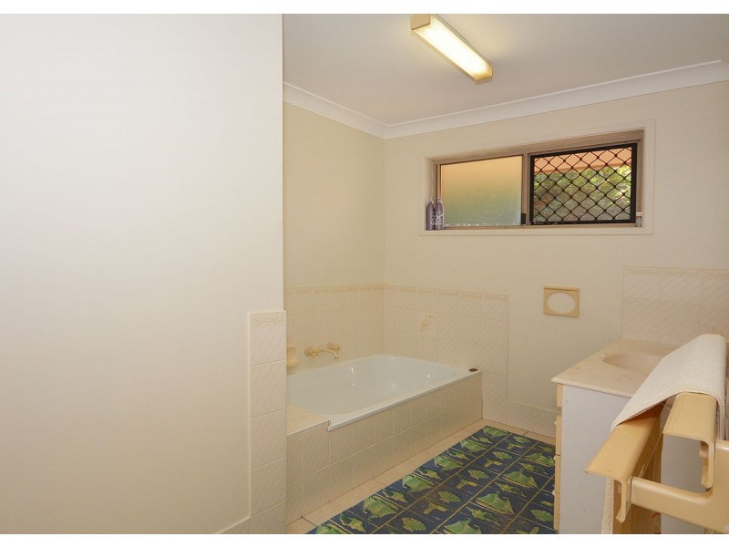 30 Bunker Avenue, Urraween QLD 4655