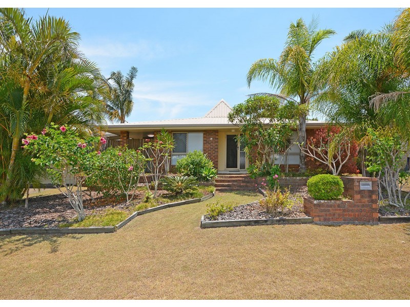 30 Bunker Avenue, Urraween QLD 4655