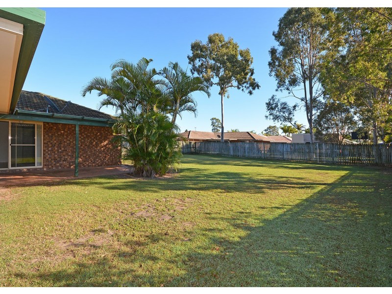 5 Rosella Way, Eli Waters QLD 4655