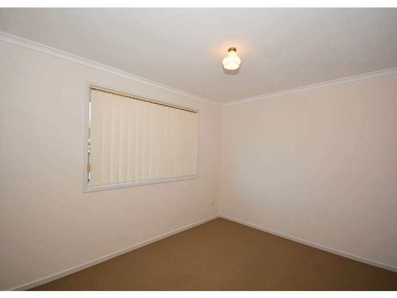 5 Rosella Way, Eli Waters QLD 4655