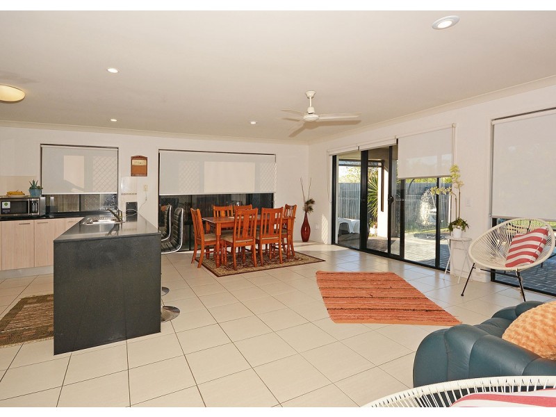 48 Endeavour Way, Eli Waters QLD 4655