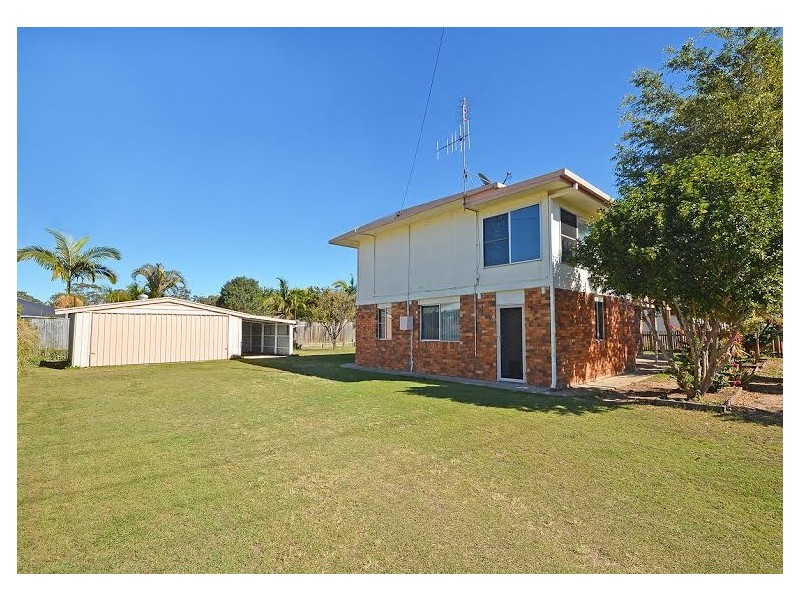 8 Desmond Drive, Toogoom QLD 4655