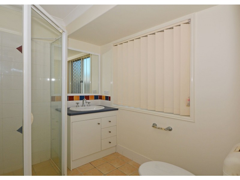 17 Surrey Court, Kawungan QLD 4655