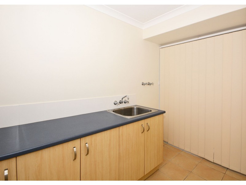 17 Surrey Court, Kawungan QLD 4655