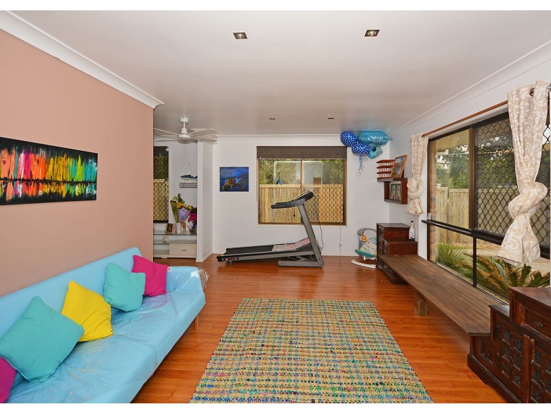 239 Torquay Terrace, Torquay QLD 4655