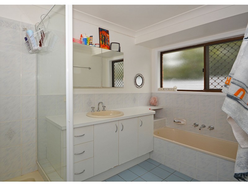 239 Torquay Terrace, Torquay QLD 4655