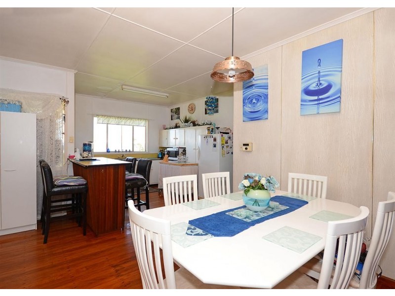 95 Esplanade, Point Vernon QLD 4655