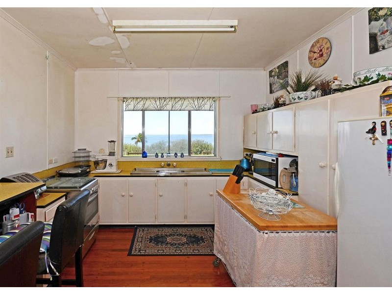 95 Esplanade, Point Vernon QLD 4655