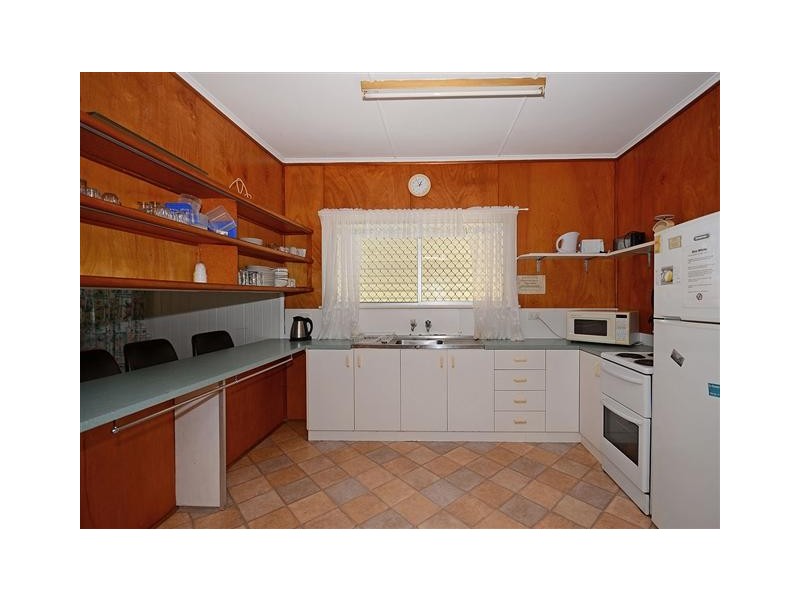 34 Fraser Street, Torquay QLD 4655