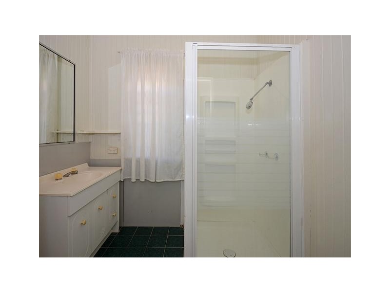 34 Fraser Street, Torquay QLD 4655