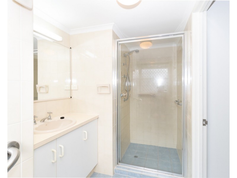 438 Esplanade, Torquay QLD 4655