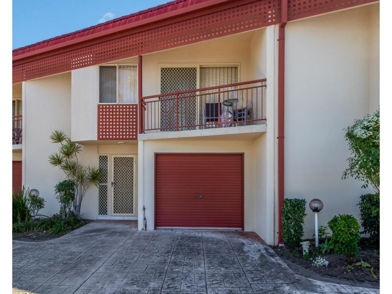 457 Esplanade, Torquay QLD 4655