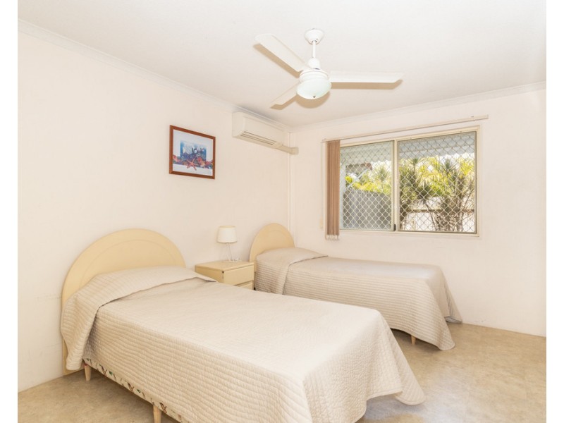 457 Esplanade, Torquay QLD 4655