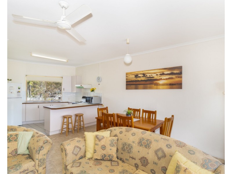 457 Esplanade, Torquay QLD 4655
