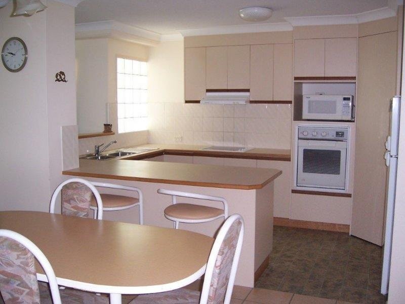 324 Esplanade, Scarness QLD 4655