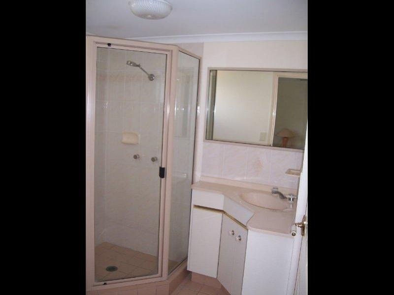 324 Esplanade, Scarness QLD 4655