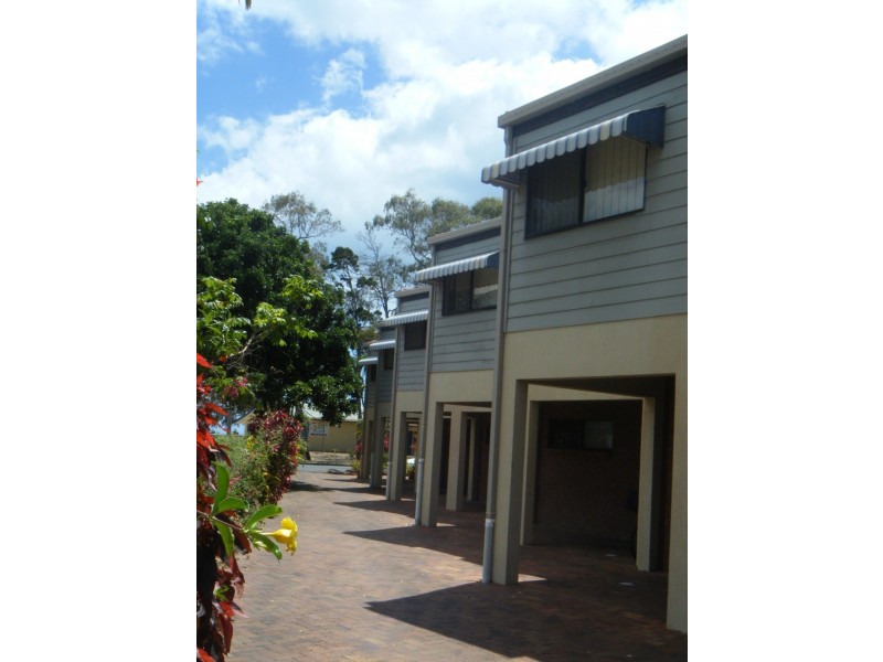 6/447 Esplanade, Torquay QLD 4655