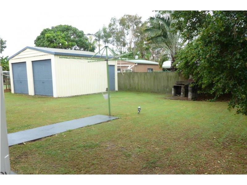 12 Vanda Street, Urangan QLD 4655