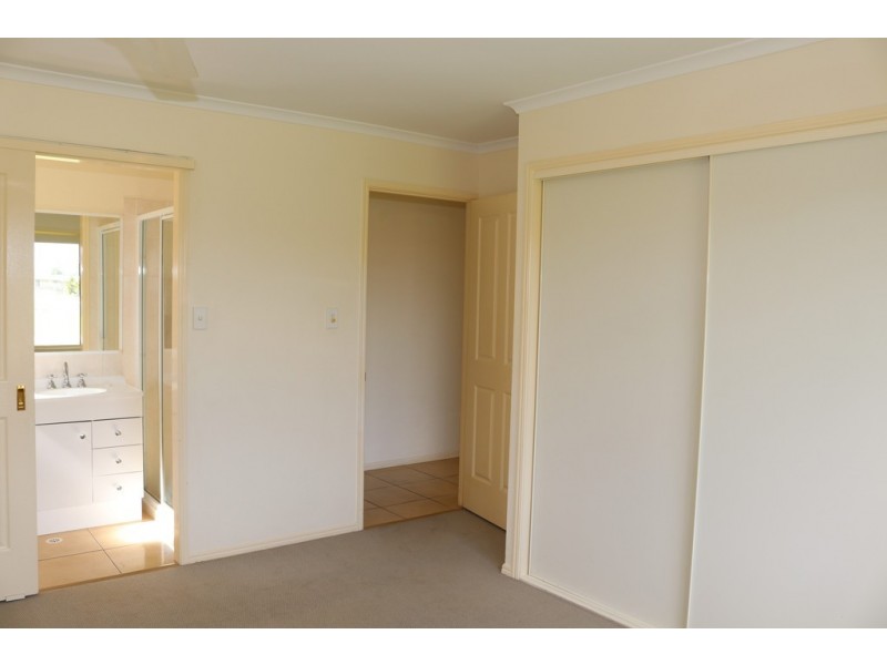 58 Joselyn Drive, Point Vernon QLD 4655