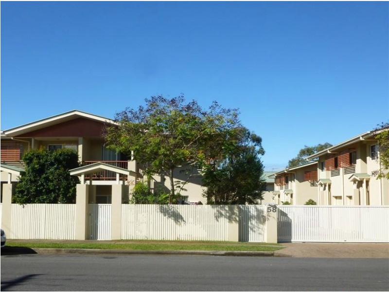 11/58 Stephenson St, Torquay QLD 4655