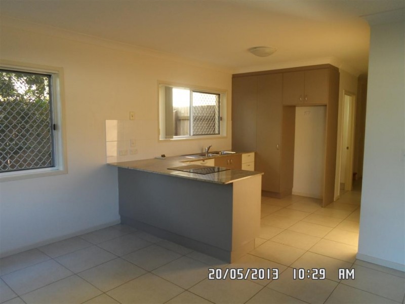 11/58 Stephenson St, Torquay QLD 4655