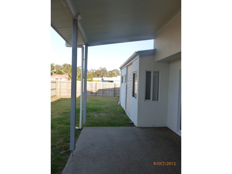 12 Wave Court, Toogoom QLD 4655