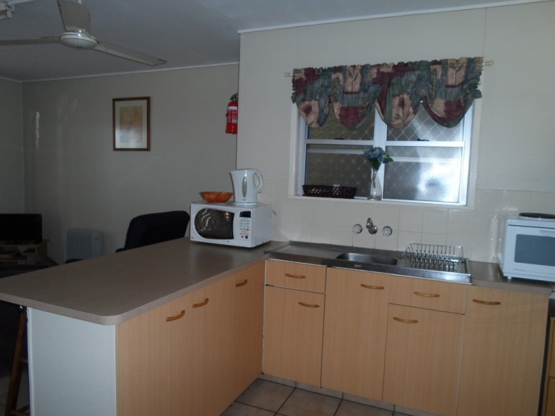 443 Esplanade, Torquay QLD 4655