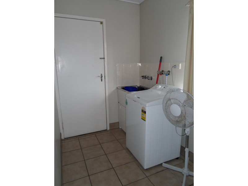 443 Esplanade, Torquay QLD 4655