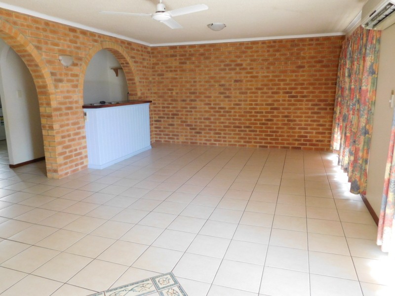 5/372 Esplanade, Torquay QLD 4655