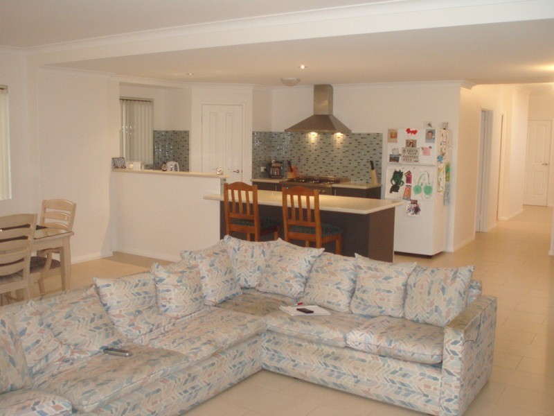 25 Marathon Loop, Madeley WA 6065