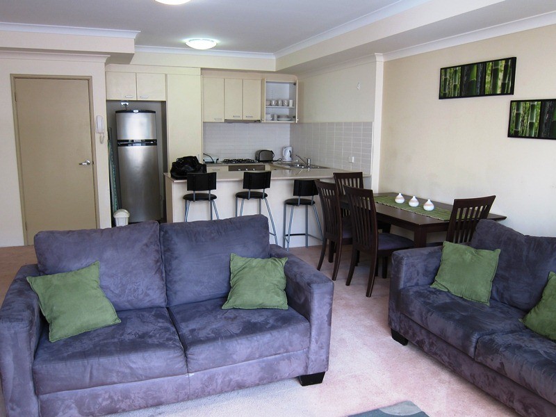 8/76 Newcastle Street, Perth WA 6000