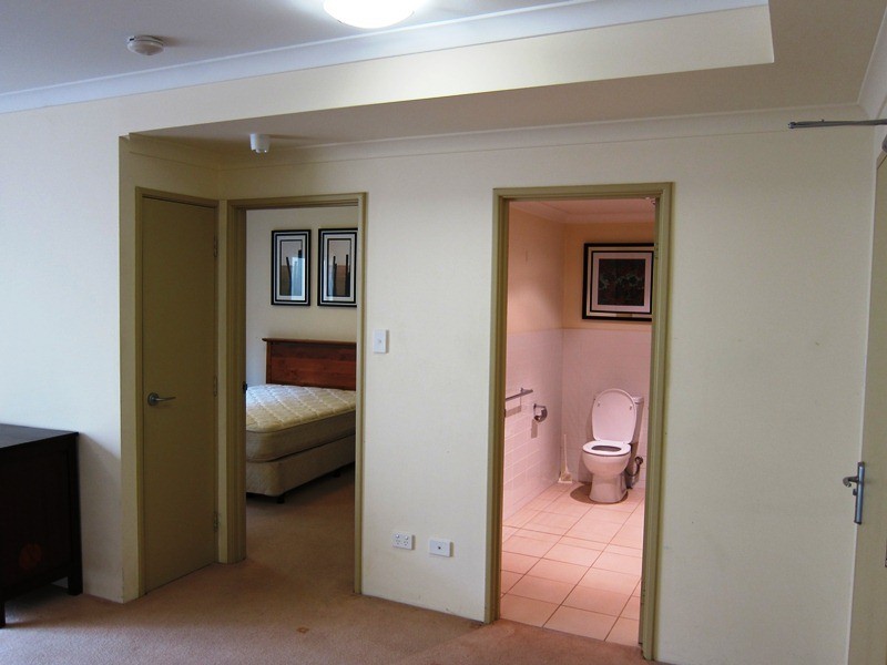 8/76 Newcastle Street, Perth WA 6000