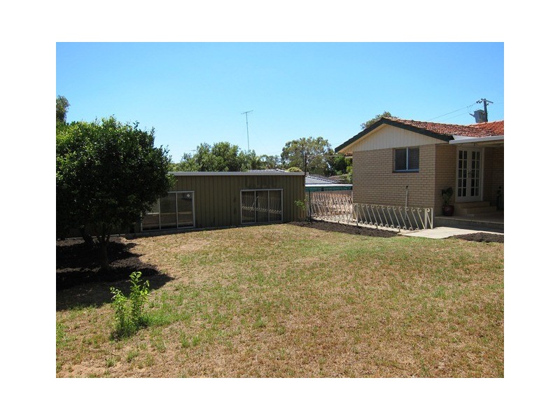 5 Pilgrim Street, Hamilton Hill WA 6163