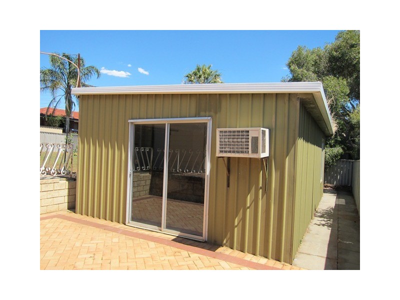 5 Pilgrim Street, Hamilton Hill WA 6163