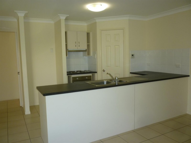 16 Annie Close, Gracemere QLD 4702