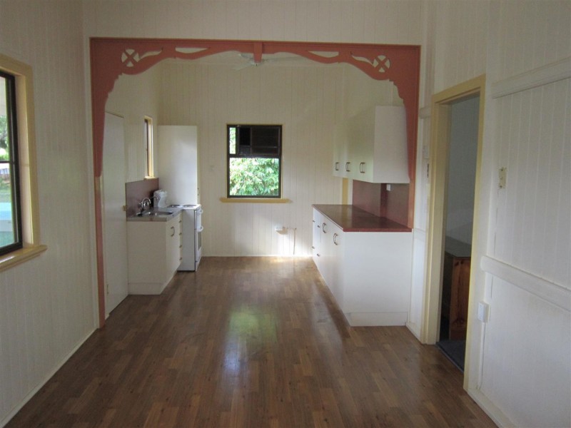 13 Dee Street, Mount Morgan QLD 4714