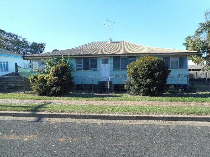 18 Normanby Street, Dingo QLD 4702