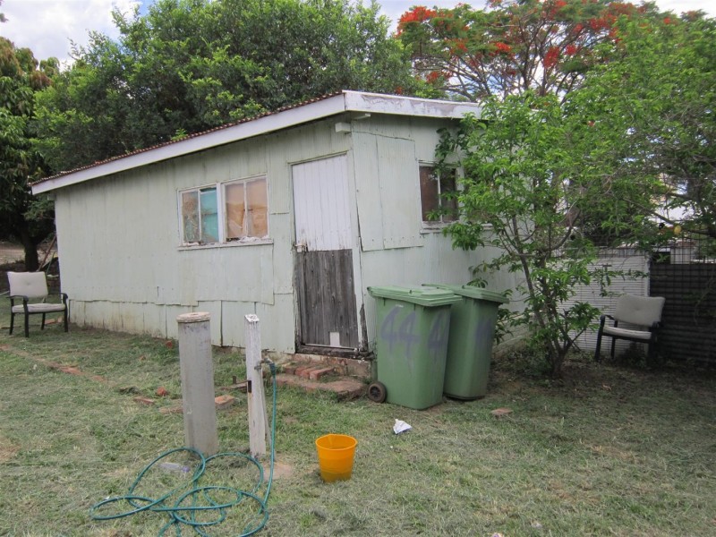 44 Dee Street, Mount Morgan QLD 4714