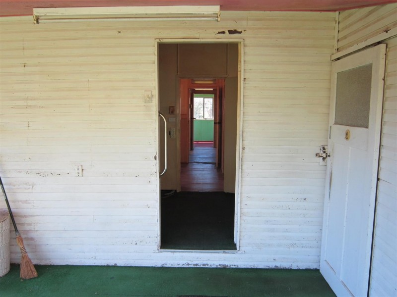 130 East Street, Mount Morgan QLD 4714