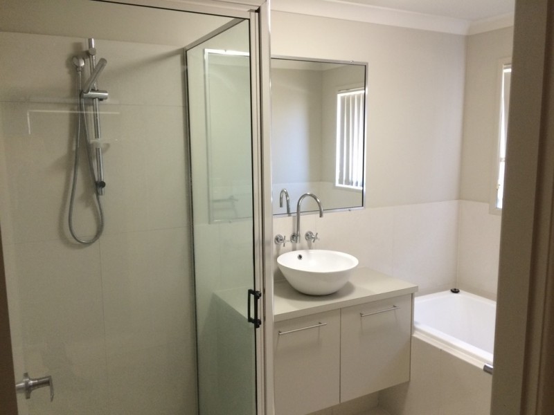 59 Middle Road, Gracemere QLD 4702